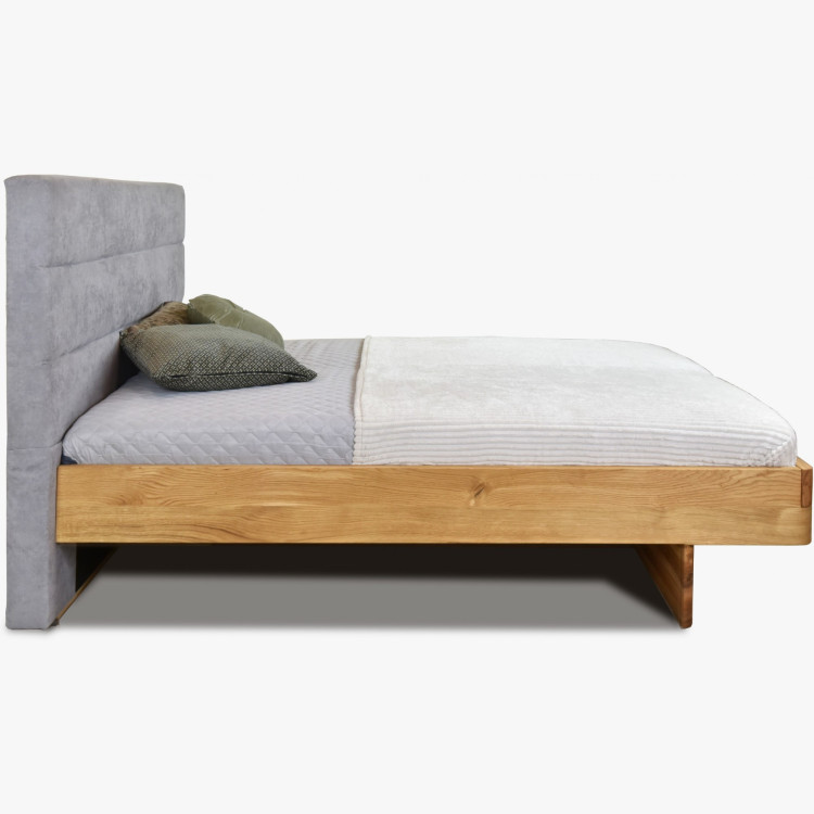 Dubová posteľ Dominika 180x200 cm s látkovým čelom sivá