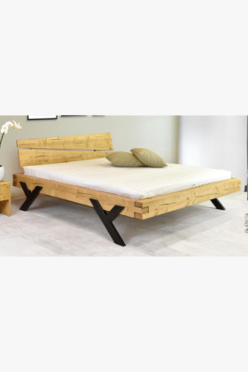 Designová posteľ z trámov 180x200 cm s oceľovými nohami 2