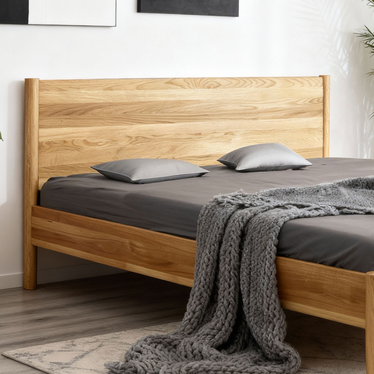 Posteľ z dubového masívu 180 x 200 cm