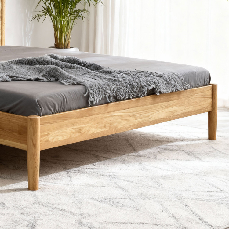 Posteľ z dubového masívu 180 x 200 cm