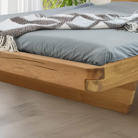 Poctivá posteľ z masívu dub 180 cm - kvalitný nábytok