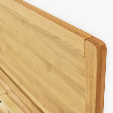 Manželská posteľ na nohách z dubu 180 x 200 cm, praha