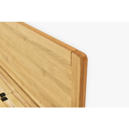 Manželská posteľ na nohách z dubu 180 x 200 cm, praha