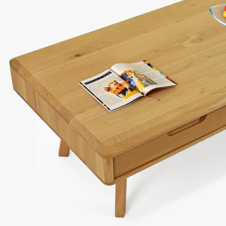 Masívny konferenčný stolík so zásuvkami, dub natural