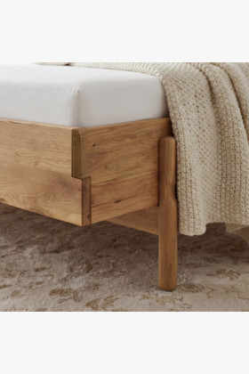 Dubová posteľ v škandinávskom štýle 180x200 cm Satvar 2