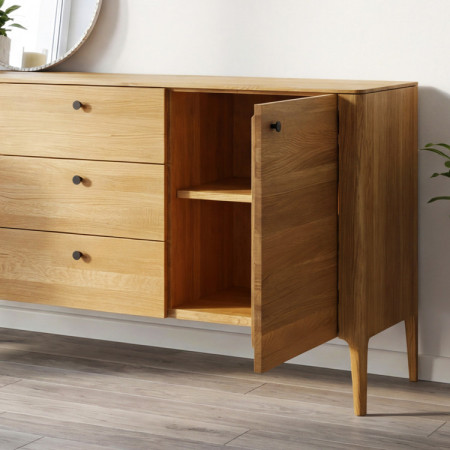 Dubová komoda na nohách, Košice