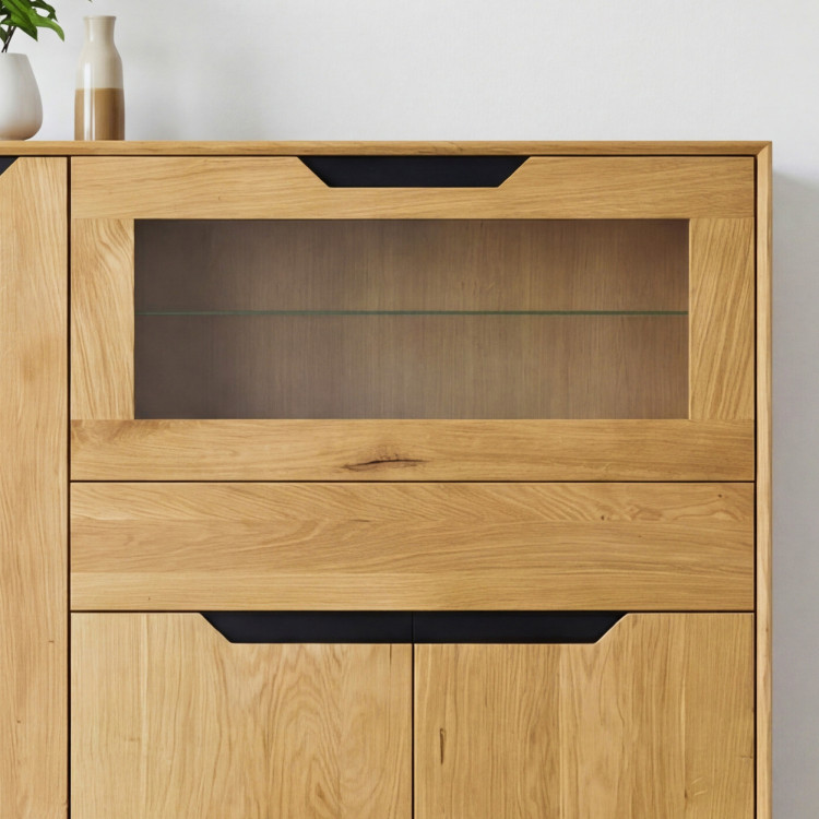 Drevený dubový príborník