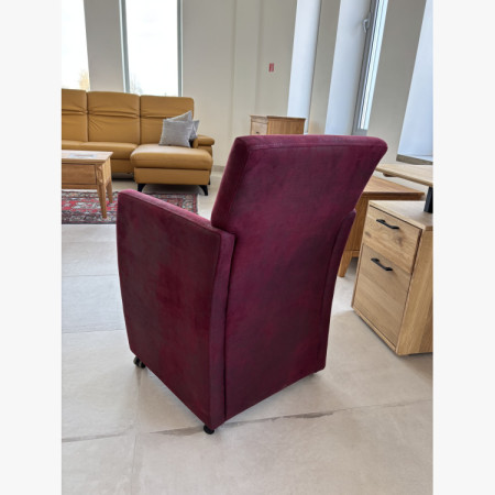 Pohodlné kreslo do obývačky Roger – výstavný model