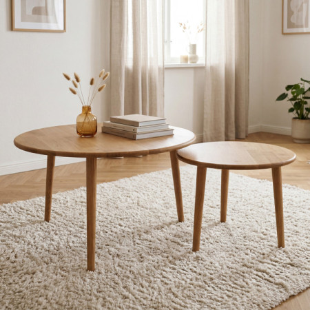 Sada okrúhlych konferenčných stolíkov