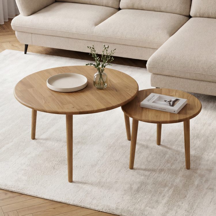 Sada okrúhlych konferenčných stolíkov