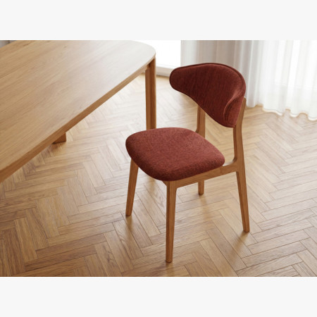 Čalúnená jedálenská stolička s dubovými nohami – farba terakotová