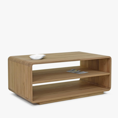 Zaoblený drevený konferenčný stolík