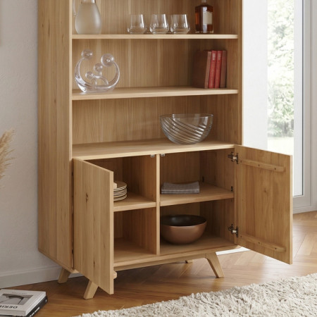 Drevený dubový regál s dvierkami, biely dub