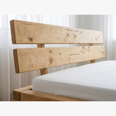 Masívna smreková posteľ 180 × 200 cm - Lienka