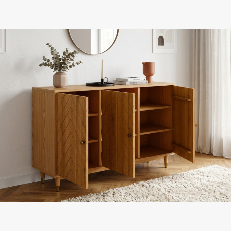 Dubová komoda s dvierkami 139 cm – luxusná masívna komoda s frézovaním rybia kosť