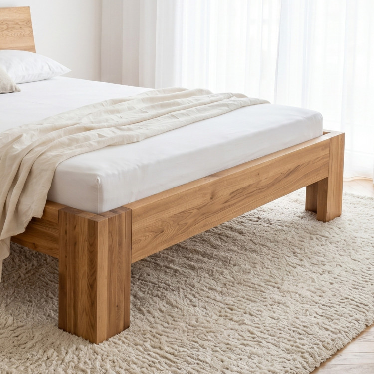 Manželská dubová posteľ Queen 180x200 cm – celomasív