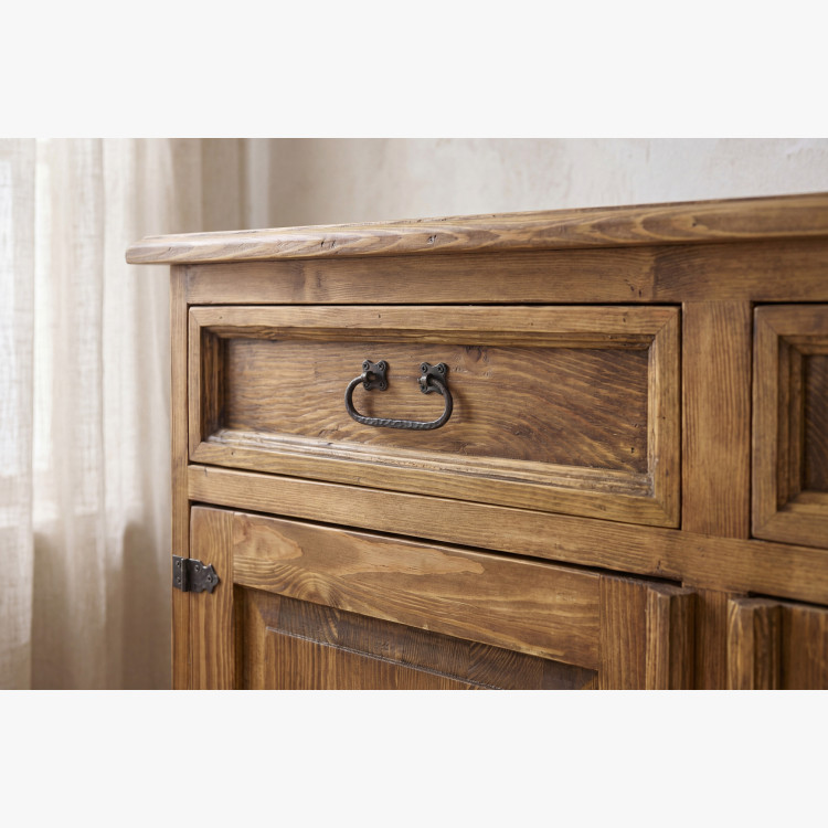 Veľká rustikálna komoda