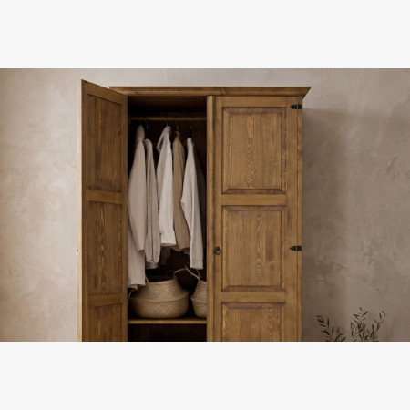 Šatní skriňa rustikálna