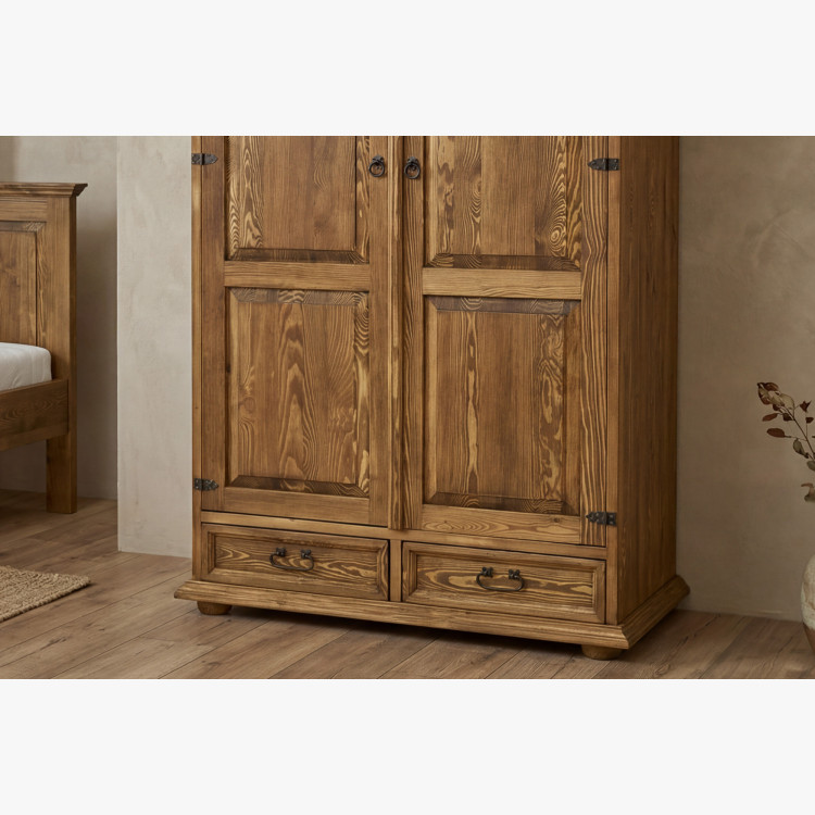 Šatní skriňa rustikálna