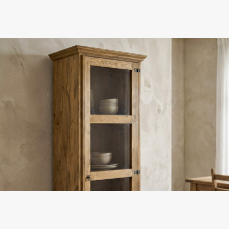 Vitrína v rustikálnom štýle