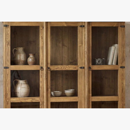 Veľká vitrína do jedálne rustikálna