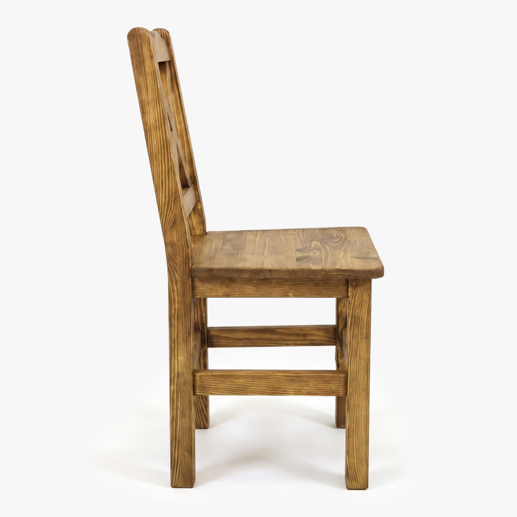 Jedálenská zostava v rustikálnom štýle