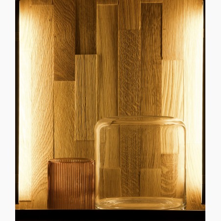 Dubová vitrína so sklom, vilo 10