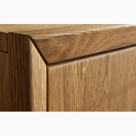 Dubová vitrína so sklom, vilo 10