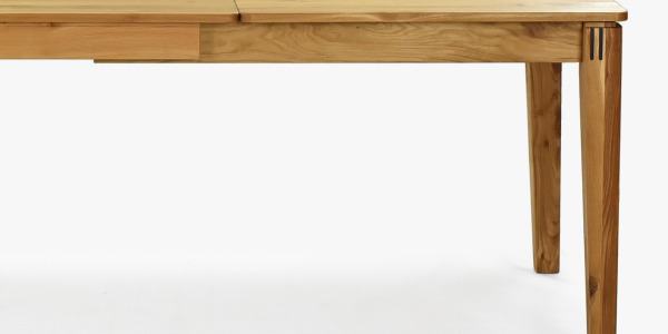 Stôl do Jedálne s Rozkladom – Praktickosť a Elegancia v Jednom