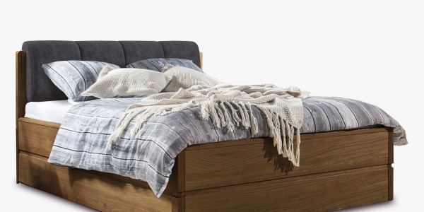 Prečo investovať do postele z masívu?