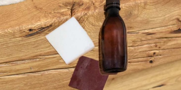 Dubové postele: Ako ich ošetrovať a chrániť?